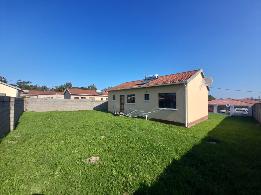 To Let 3 Bedroom Property for Rent in Haven Hills Eastern Cape